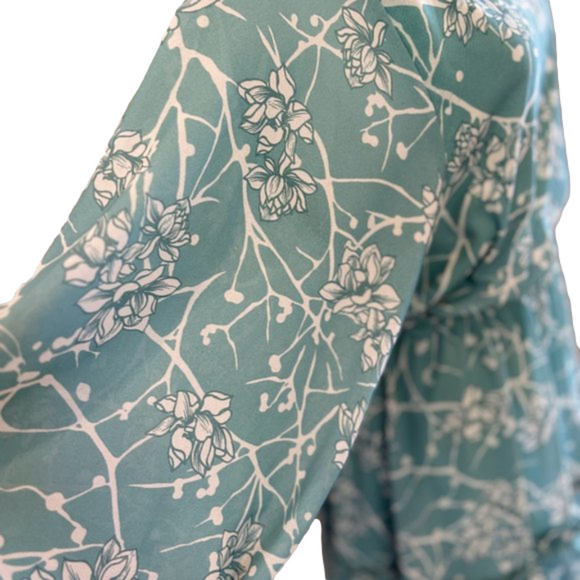 Flying Tomato long sleeve Mini dress w/ruffled skirt line, sinched waist size S - Picture 6 of 9